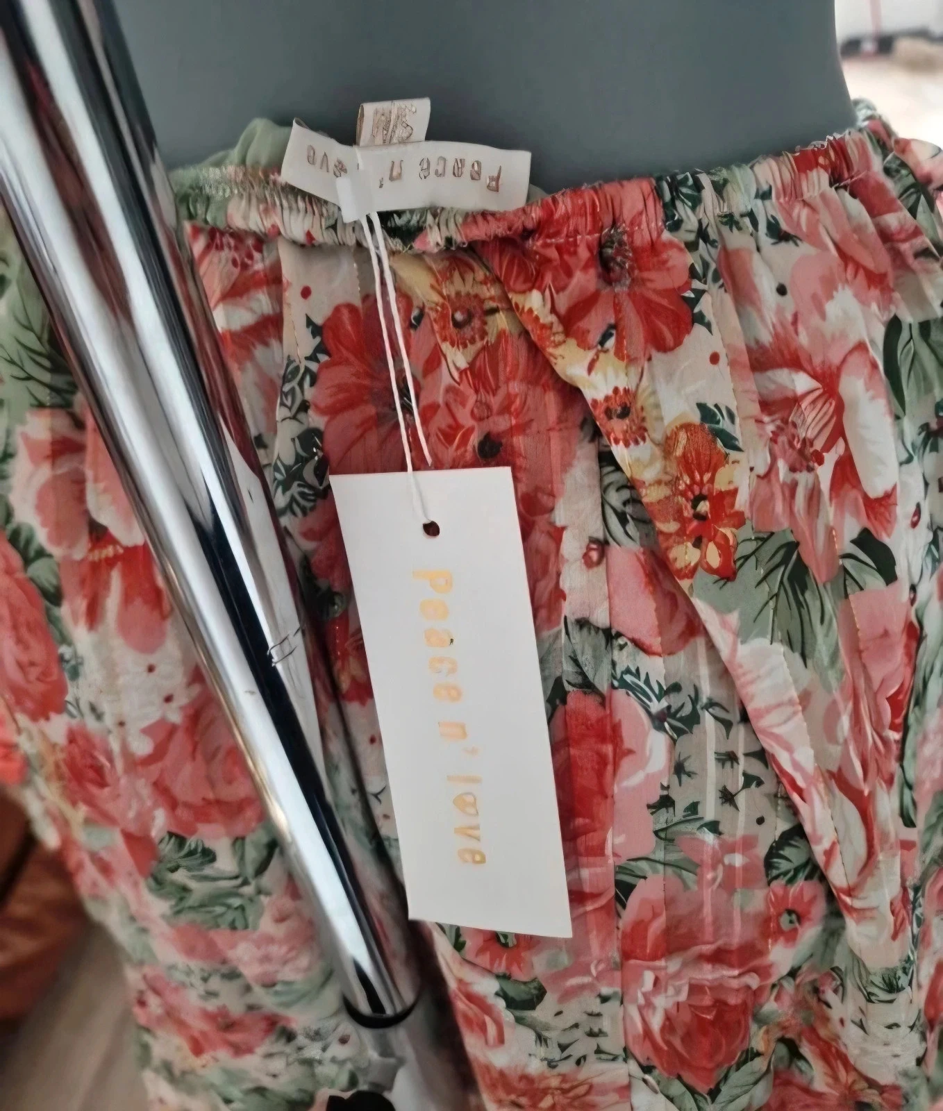 Vestido floral Peace n' Love S/M – Costas abertas – Fios dourados lurex – Nova com etiqueta – photo 7